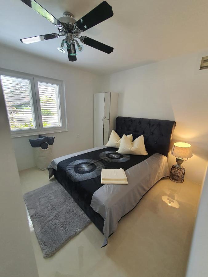 Apartman Renata & Apartman Maja Τρογκίρ Εξωτερικό φωτογραφία